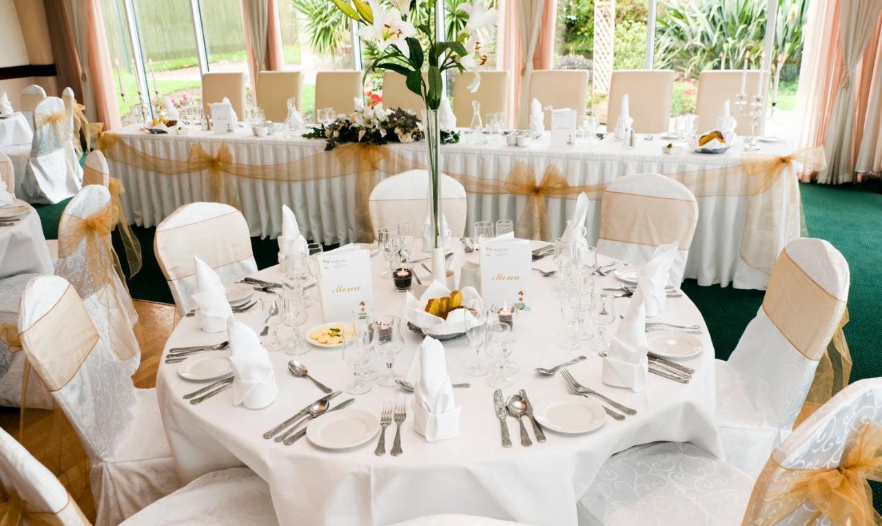Majestic Hotel ترامور المظهر الخارجي الصورة